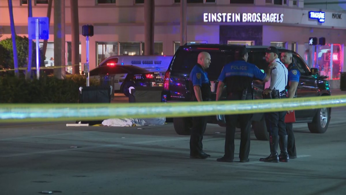 Pedestrian struck, killed on Alton Road in Miami Beach