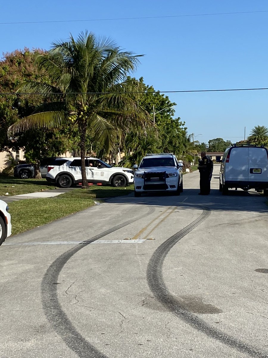 1 man shot after argument in Miami Gardens this morning