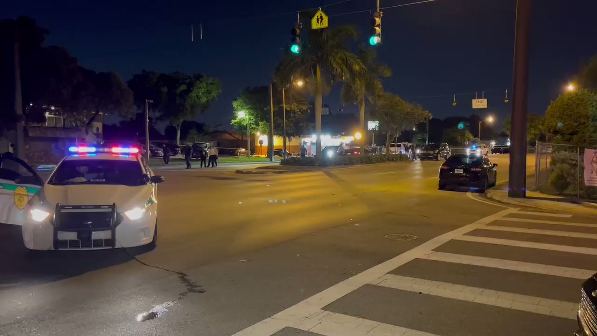 @MiamiDadePD on-scene after officer shot a 15-year-old driver following a chase and crash in NW Dade overnight. Detectives say teen was armed with  handgun and was wanted on weapons and burglary charges. Teen taken to hospital in critical condition