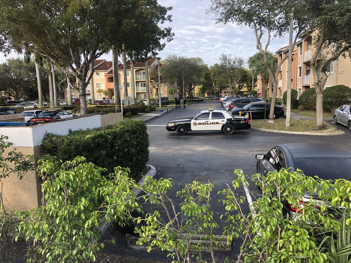Miramar police responded to a deadly shooting early this morning at the Foxcroft condominiums - 1 person found dead in a car and no suspect in custody. Pretty shocking how many shell casings are on the ground from this.