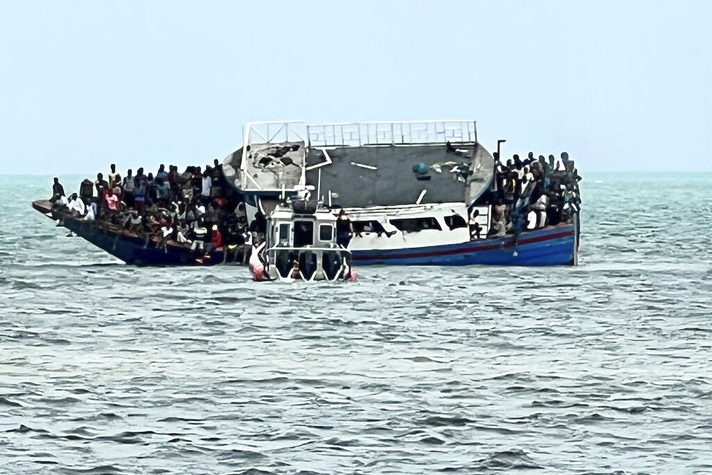 Suspected human smuggling boat carrying 163 people runs aground in Florida Keys