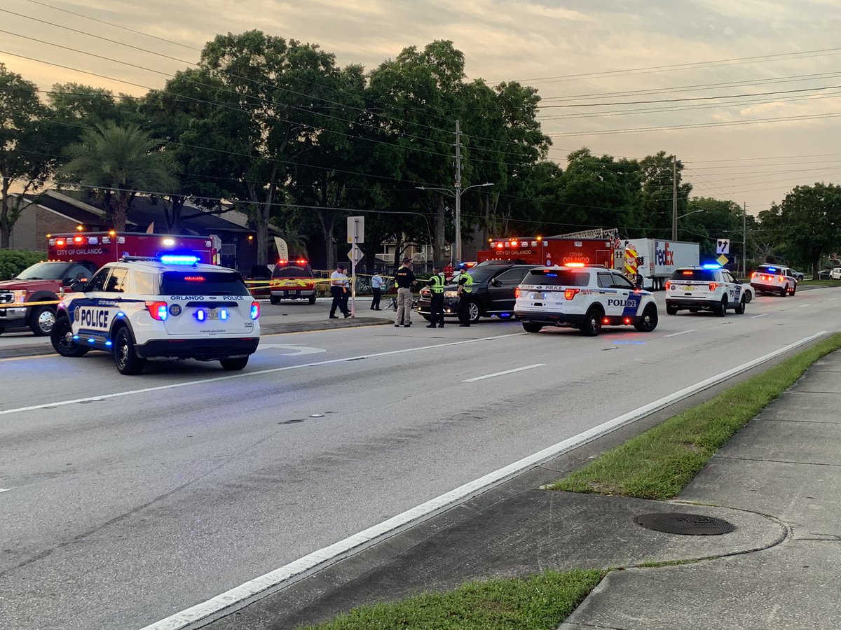 .@OrlandoPolice say a motorcycle driver died in this crash.