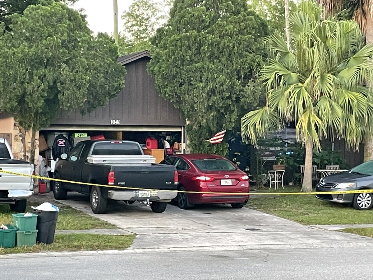 3 people found dead in this house on Princess Gate Blvd in Seminole County. Sheriff's Office says it appears to be double murder suicide