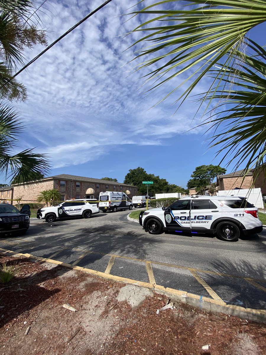 4 confirmed dead in a Casselberry Apartment. One of the victims is a child. This appears to be a murder suicide