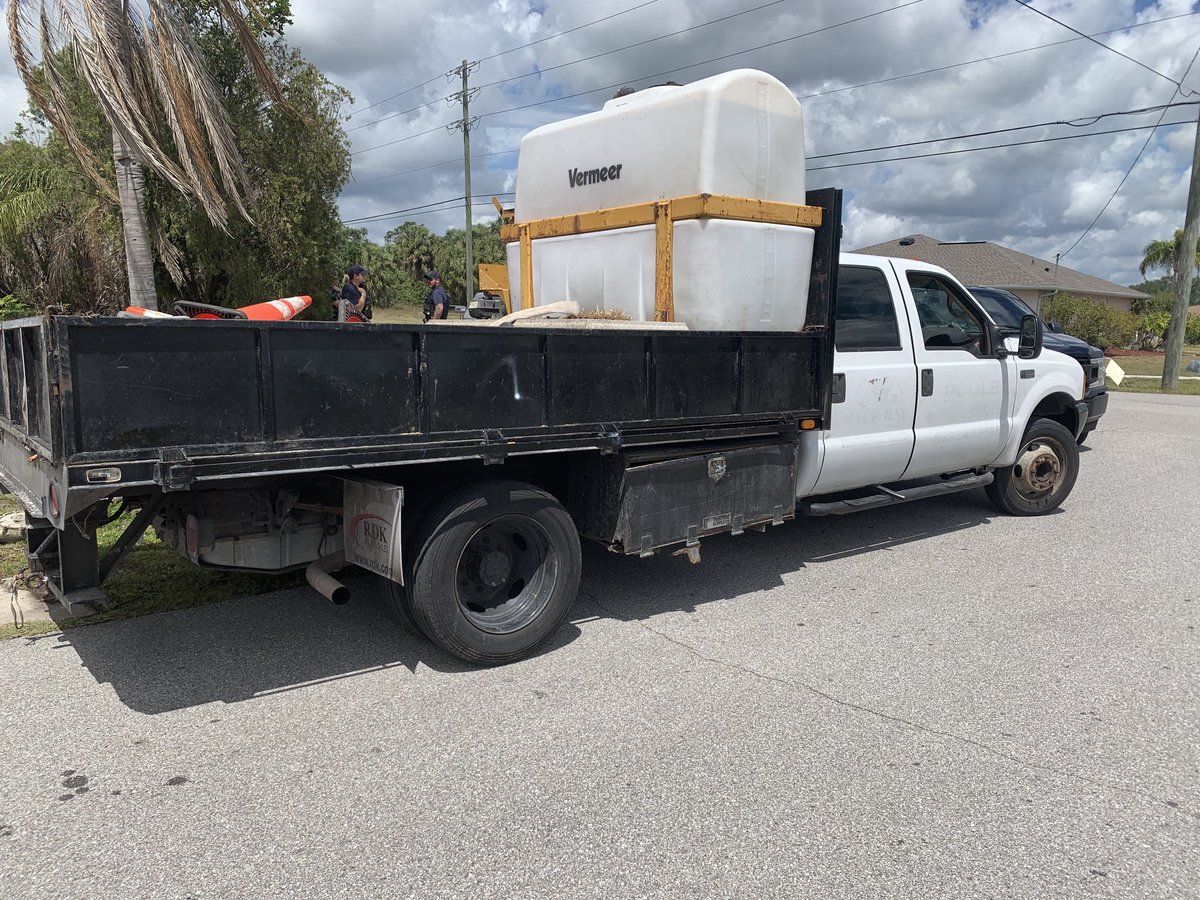 2 men arrested after stealing 200 gallons of water from North Port fire hydrant