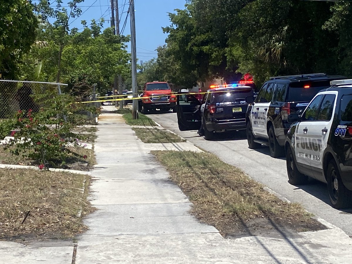Police in West Palm Beach respond to shot spotter alert near Pinewood Ave and 33rd street. PIO says no one injured. Investigation underway