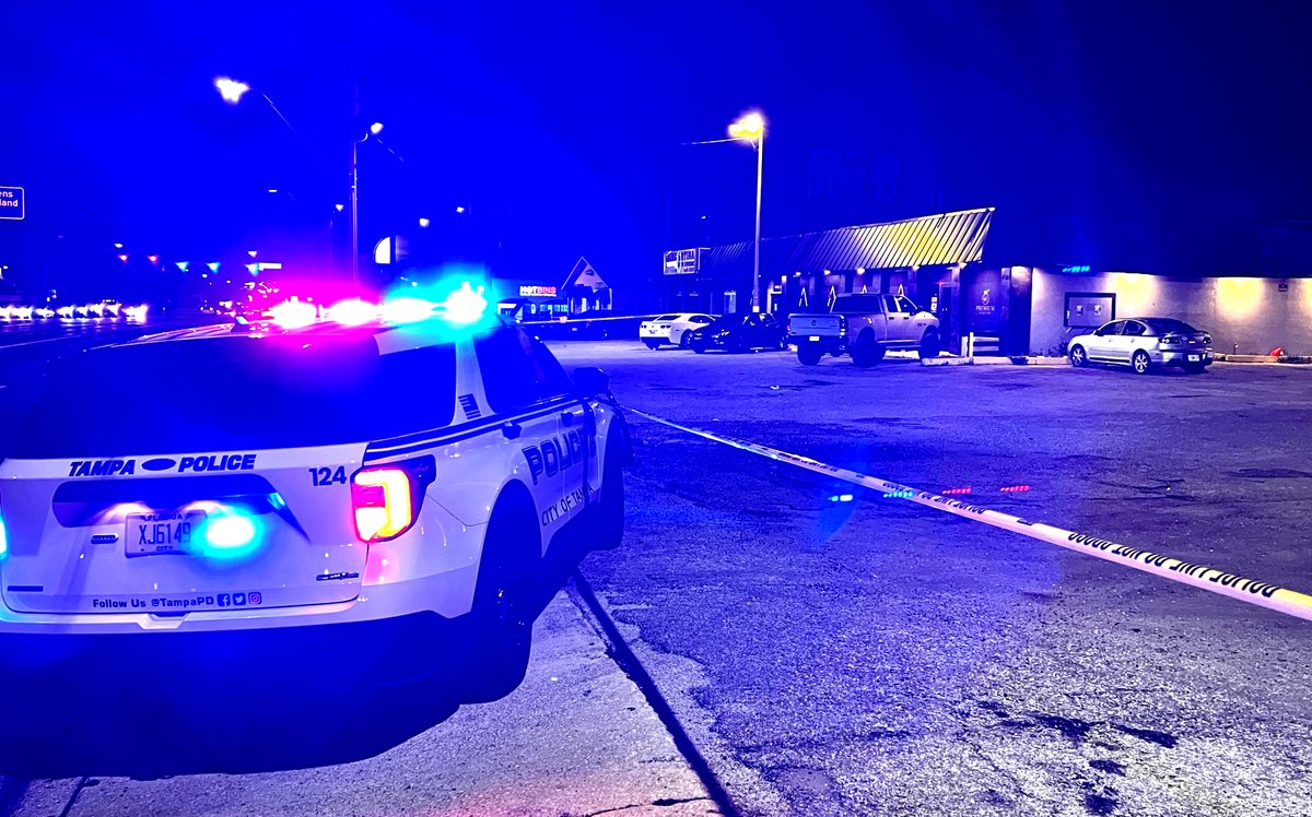 Two @TampaPD officers were involved in a shooting last evening in the area of 40th St. and Columbus Dr. Neither officer was injured, the suspect was pronounced deceased at the scene. A 2:10am press briefing is expected