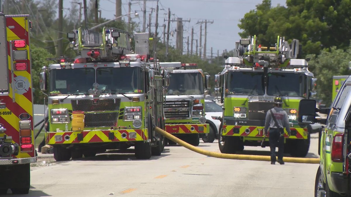 2 dogs die, 1 firefighter injured during Miami Gardens house fire displacing 13 residents