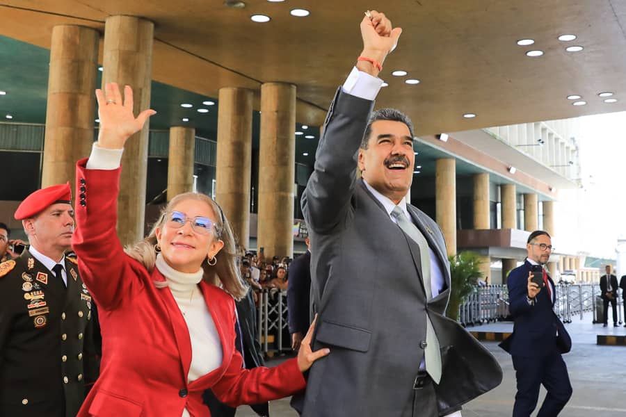 President Maduro participates in the Act of notification of the will of the Venezuelan people in the consultative referendum in defense of Guayana Esequiba
