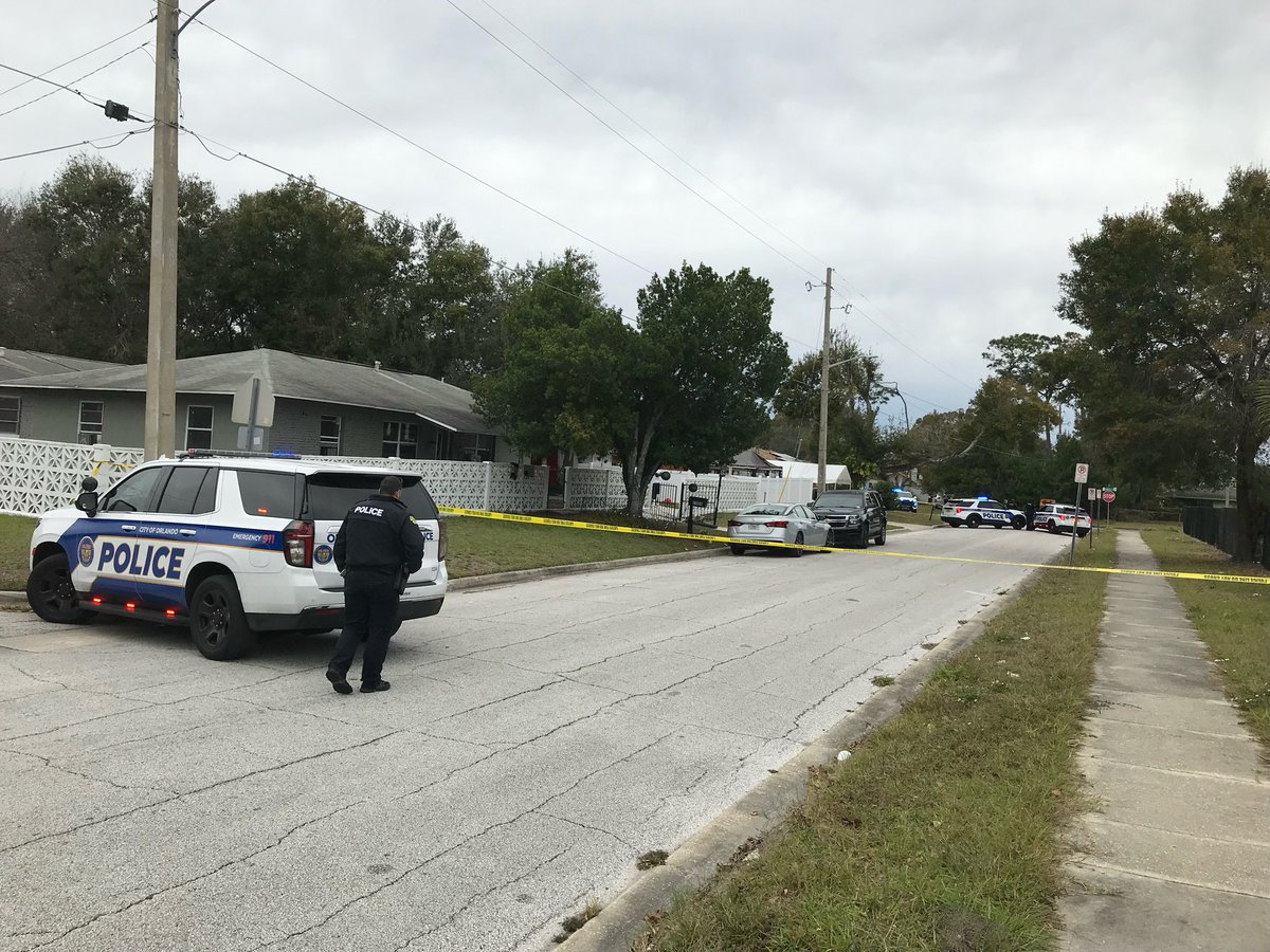 Man shoots another man to death during argument in Orlando.
