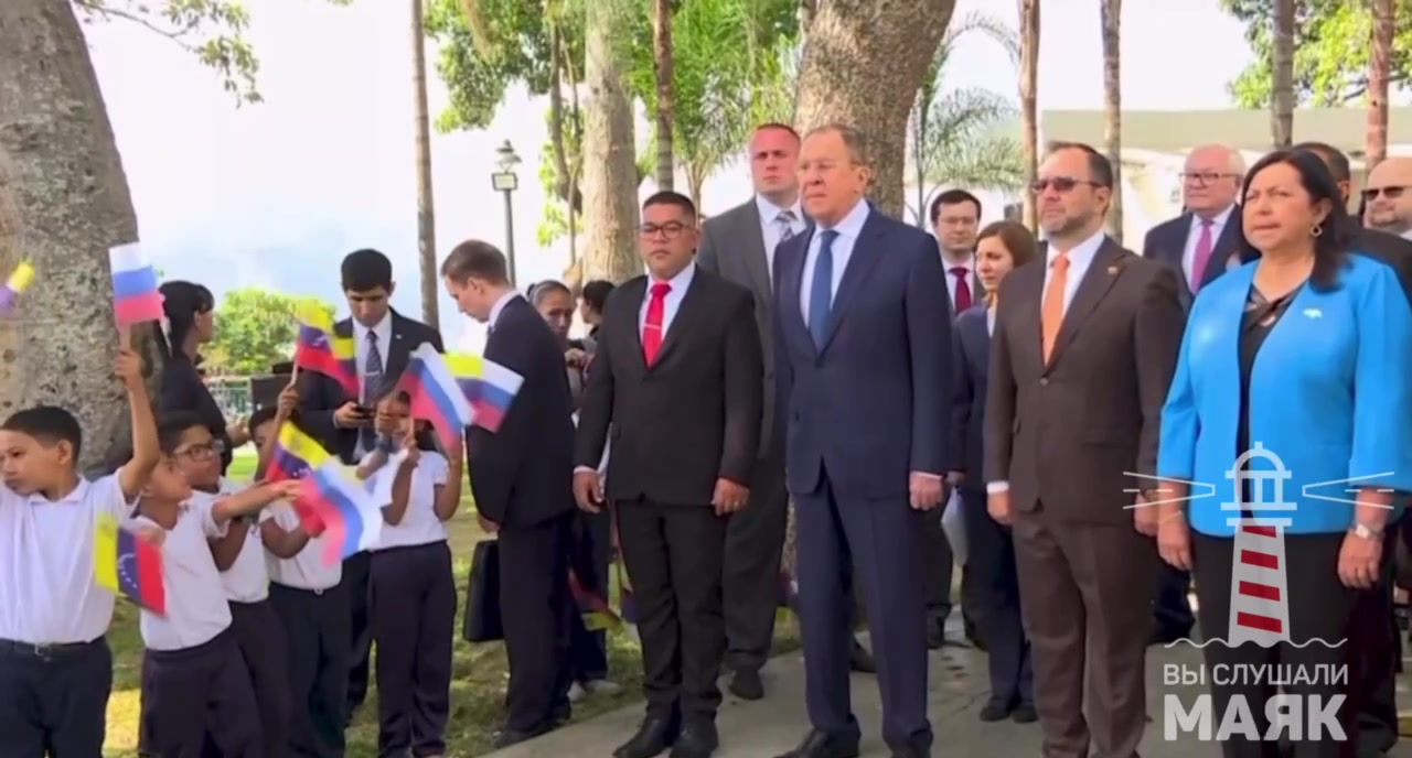 Der russische Außenminister Lawrow ist nach seinem Besuch in Havanna in Caracas eingetroffen