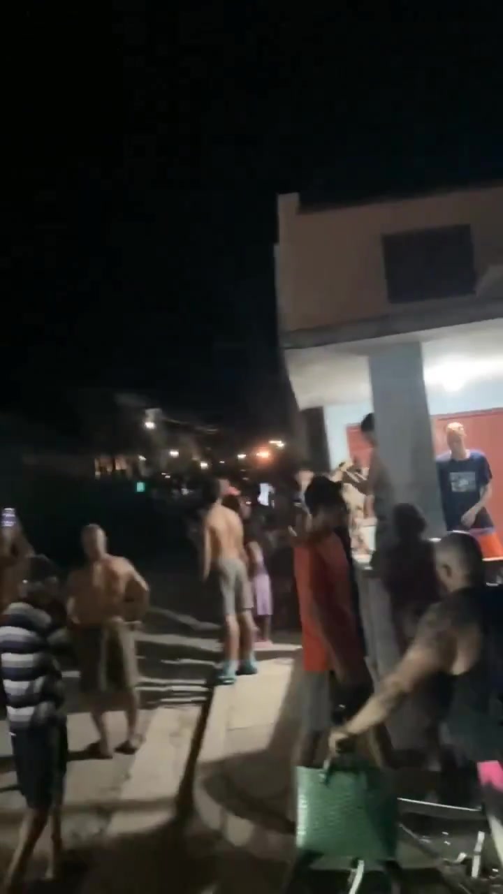 Massive protests over hunger and the lack of electricity are reported in Cuba. Currently, the population of Holguín is taking to the streets. Areas like Gíbara have been without electricity and water for several days, compounded by hunger.