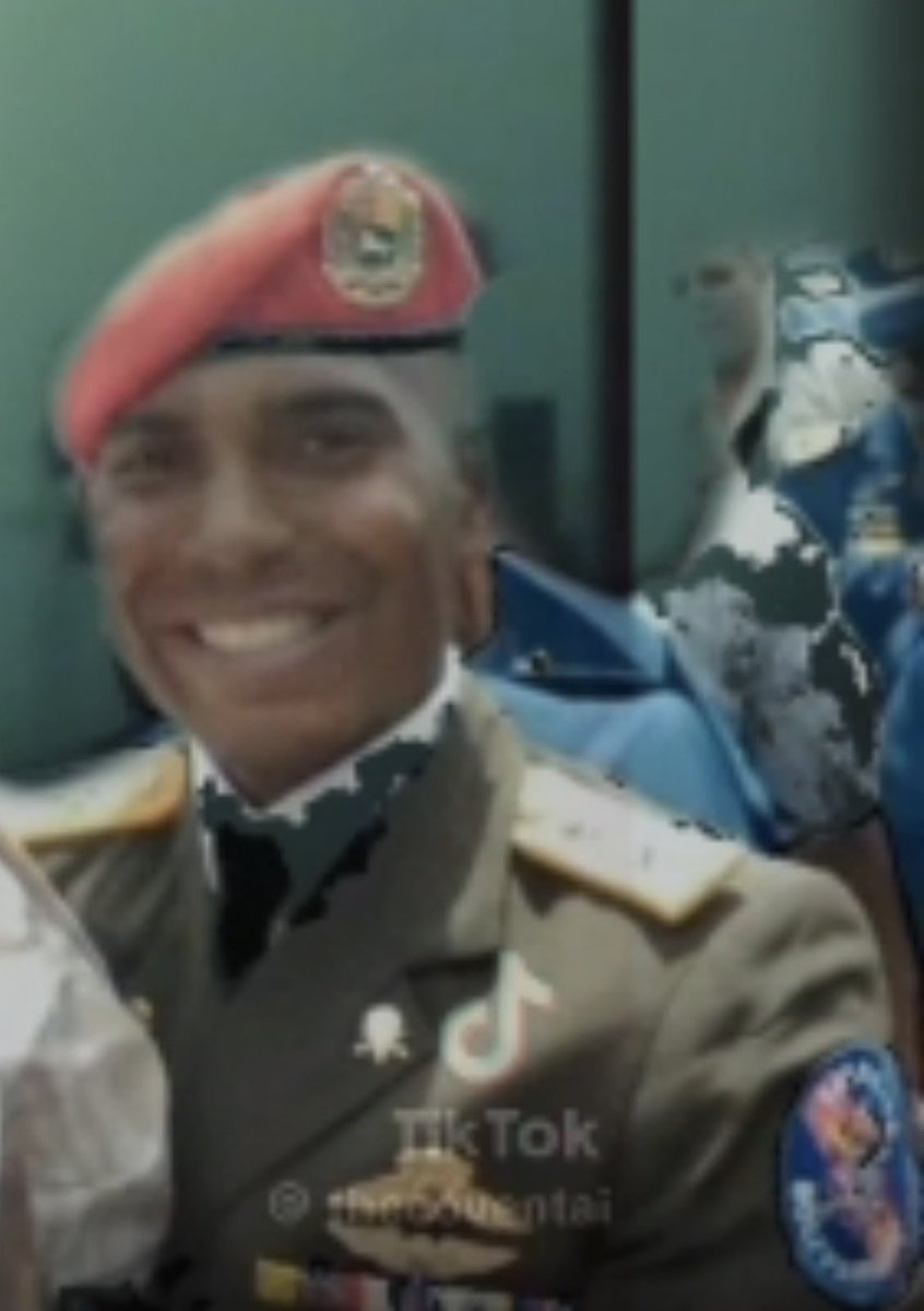 قُتل أربعة مسؤولين (اثنان من الجيش واثنان من الشرطة) في سانتا كروز دي أراغوا، إثر كمين.