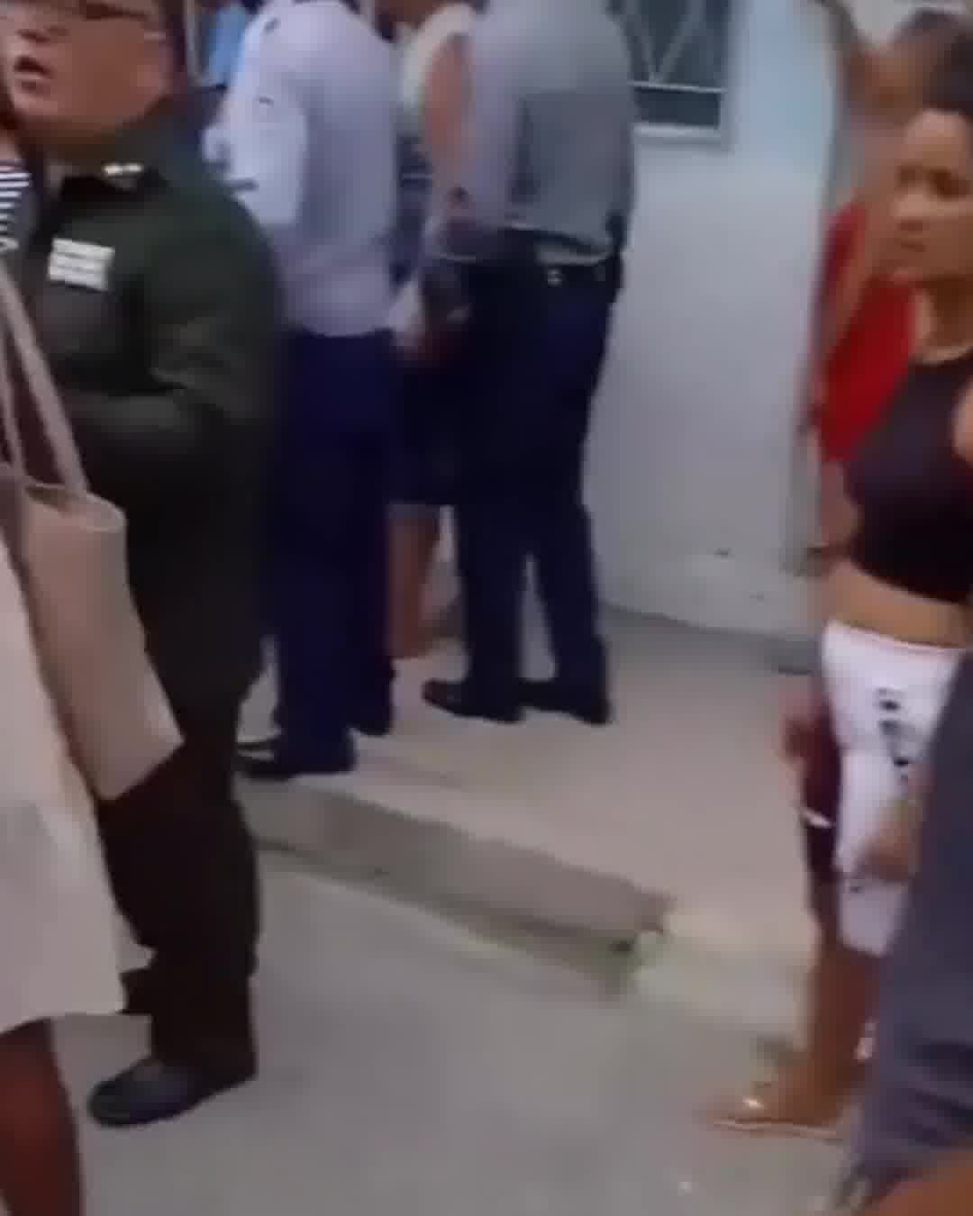 People are protesting in the Regla municipality due to the lack of water. They brought a water truck for the ENTIRE community in an attempt to calm the situation, but the citizens refuse to touch a single drop of water. 