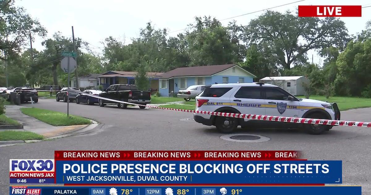 Police presence in West Jacksonville neighborhood blocks off streets