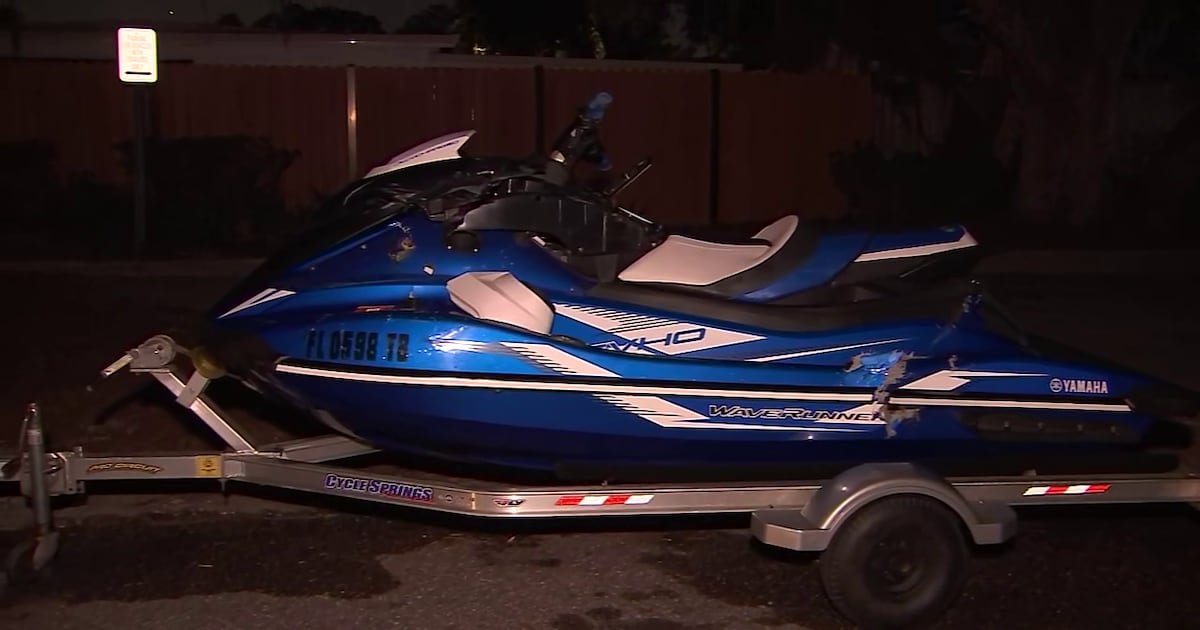 Two people injured in Saturday night jet ski crash on Little Lake Conway